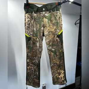 Under Armour Scent Control Infrared Speed Freek Softshell hunting pants Size 32